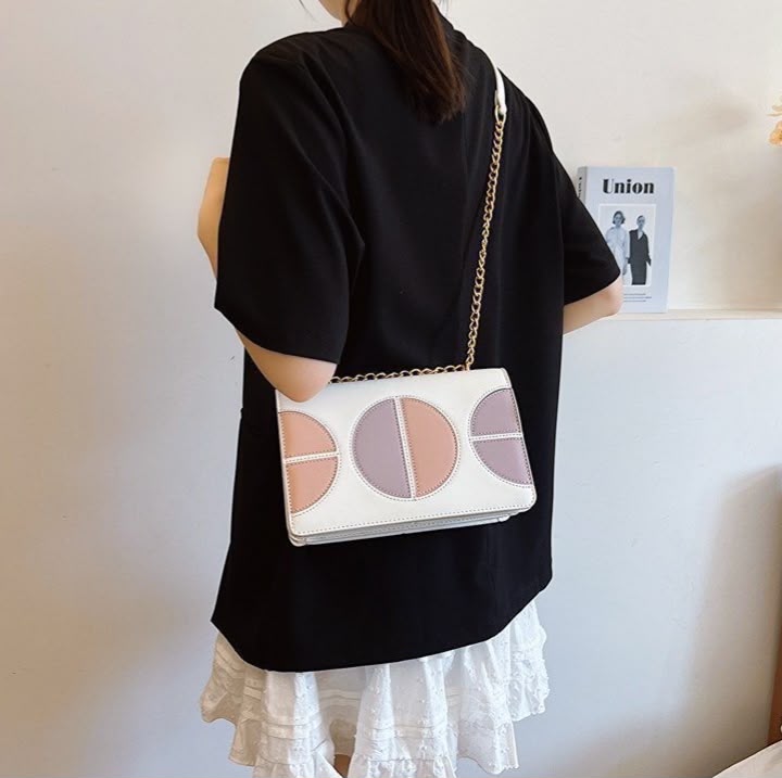Colorblock Leather Flap Bag with Chain Strap
